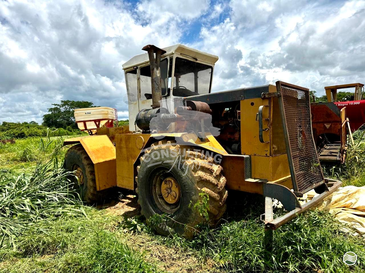 TRATOR MULLER MULLER TM 28 Tração 4x4 Consulting Agro ITUVERAVA SÃO PAULO SP